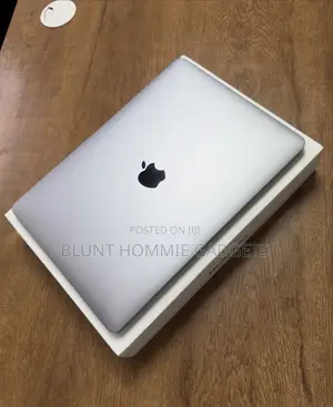 Laptop Apple MacBook Pro 2020 M1 8GB Apple M1 SSD 256GB