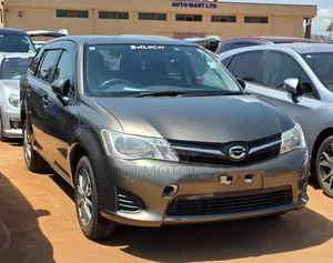 Toyota Corolla Fielder 1.5 Petrol FWD 2012
