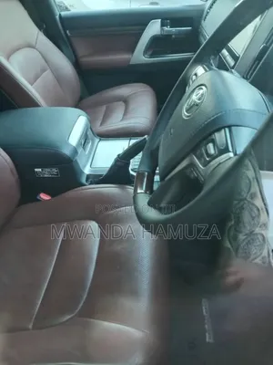 Toyota Land Cruiser 2018 Silver