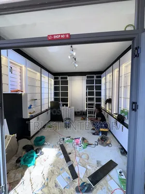 Shop Fitting Services 653