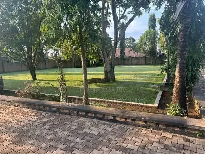 4bdrm Bungalow in Nangabo for sale