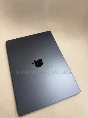 Laptop Apple MacBook Pro 2023 M3 Pro 16GB Apple M3 Pro SSD 512GB