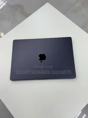 Laptop Apple MacBook Pro 2024 M4 16GB Apple M4 SSD 512GB