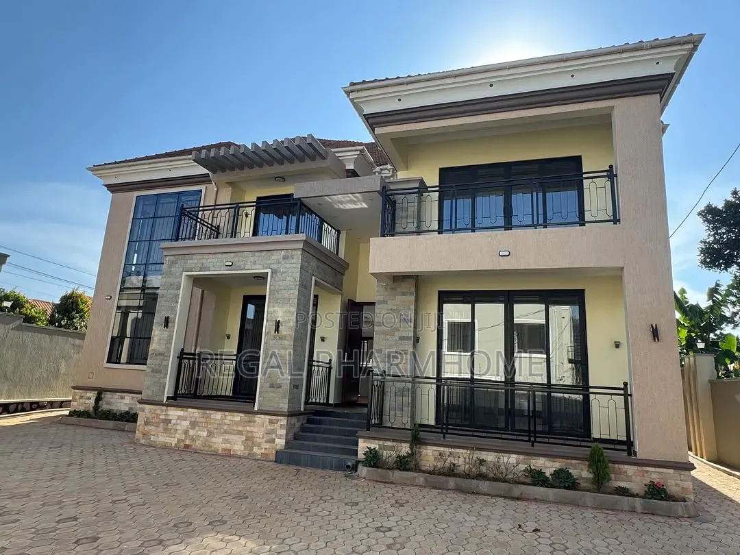 4bdrm Duplex in Bugolobi, Central Division for rent