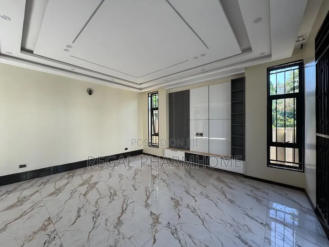 4bdrm Duplex in Bugolobi, Central Division for rent