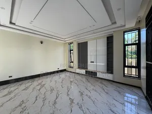 4bdrm Duplex in Bugolobi, Central Division for rent