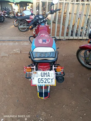 TVS HLX 125 2025 Red