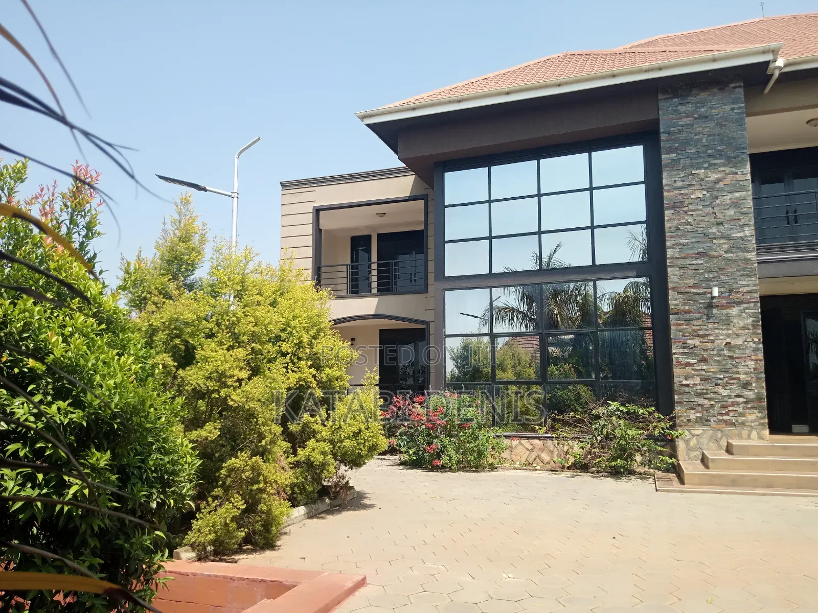 Furnished 5bdrm House in Kanani Estate, Katabi for sale