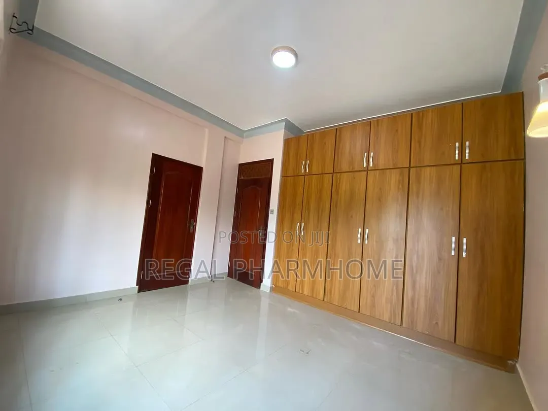 2bdrm Apartment in Mutungo, Central Division for rent