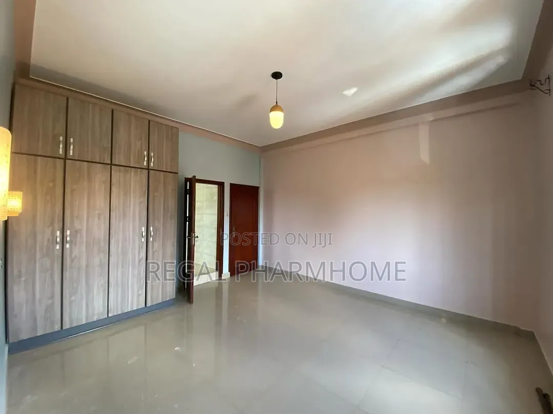2bdrm Apartment in Mutungo, Central Division for rent