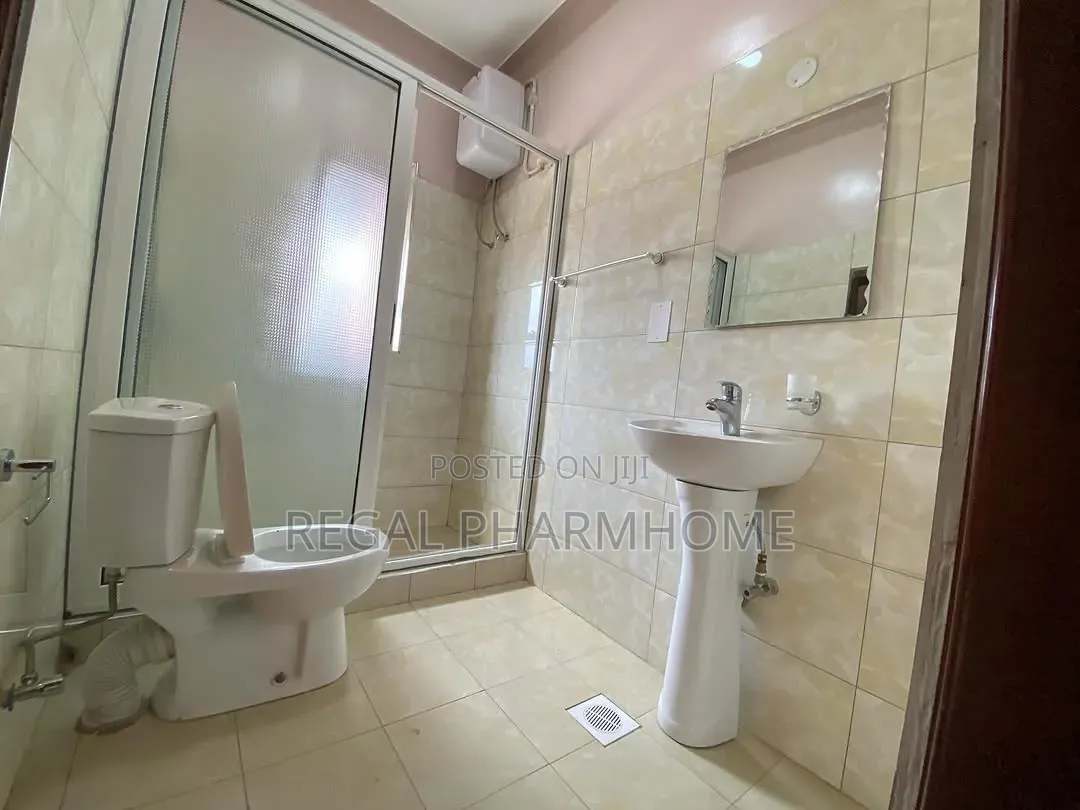2bdrm Apartment in Mutungo, Central Division for rent