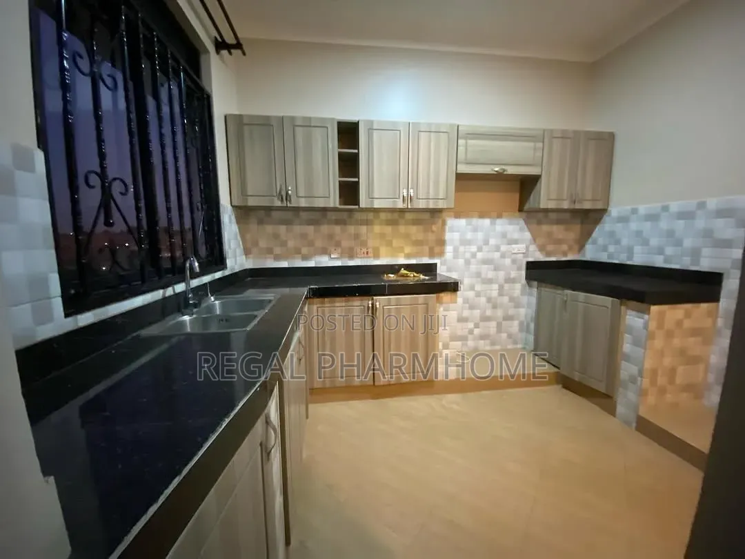 3bdrm Apartment in Bugolobi, Central Division for rent