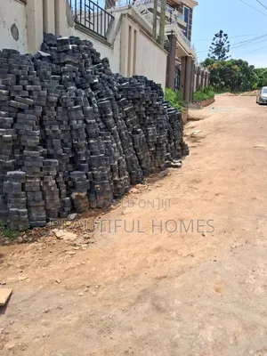 Furnished 7bdrm Mansion in Kira for sale