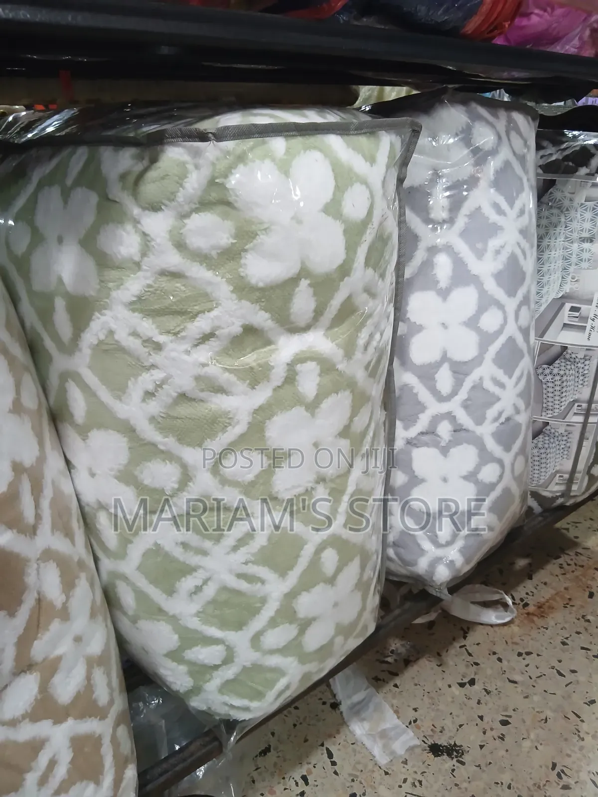 Fleeece Throw Blankets