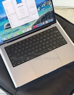 Laptop Apple MacBook Pro 2023 M3 16GB Apple M3 SSD 1T
