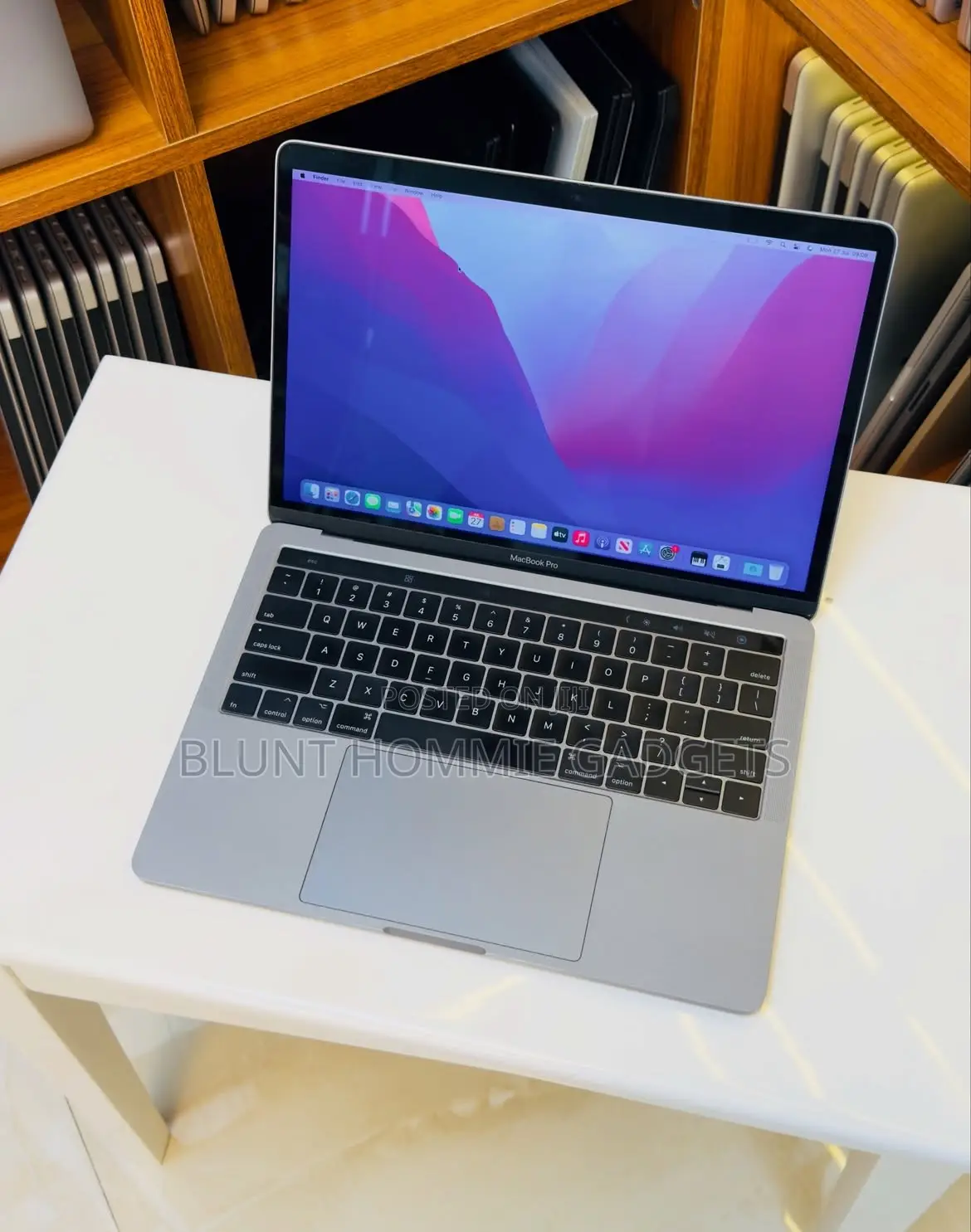 Laptop Apple MacBook Pro 2017 8GB Intel Core i7 SSD 1T