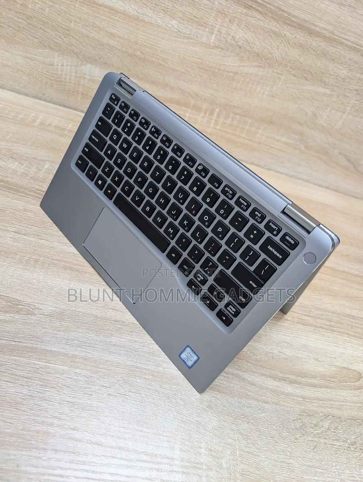 Laptop Dell Latitude 7400 2-in-1 16GB Intel Core i7 SSD 256GB