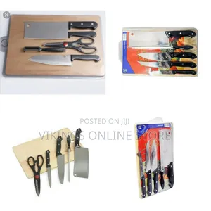 Wooden Chopping Board With Knives - Brown