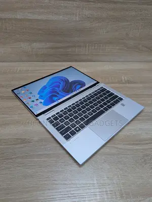 Laptop HP EliteBook x360 1030 G7 8GB Intel Core i7 SSD 256GB