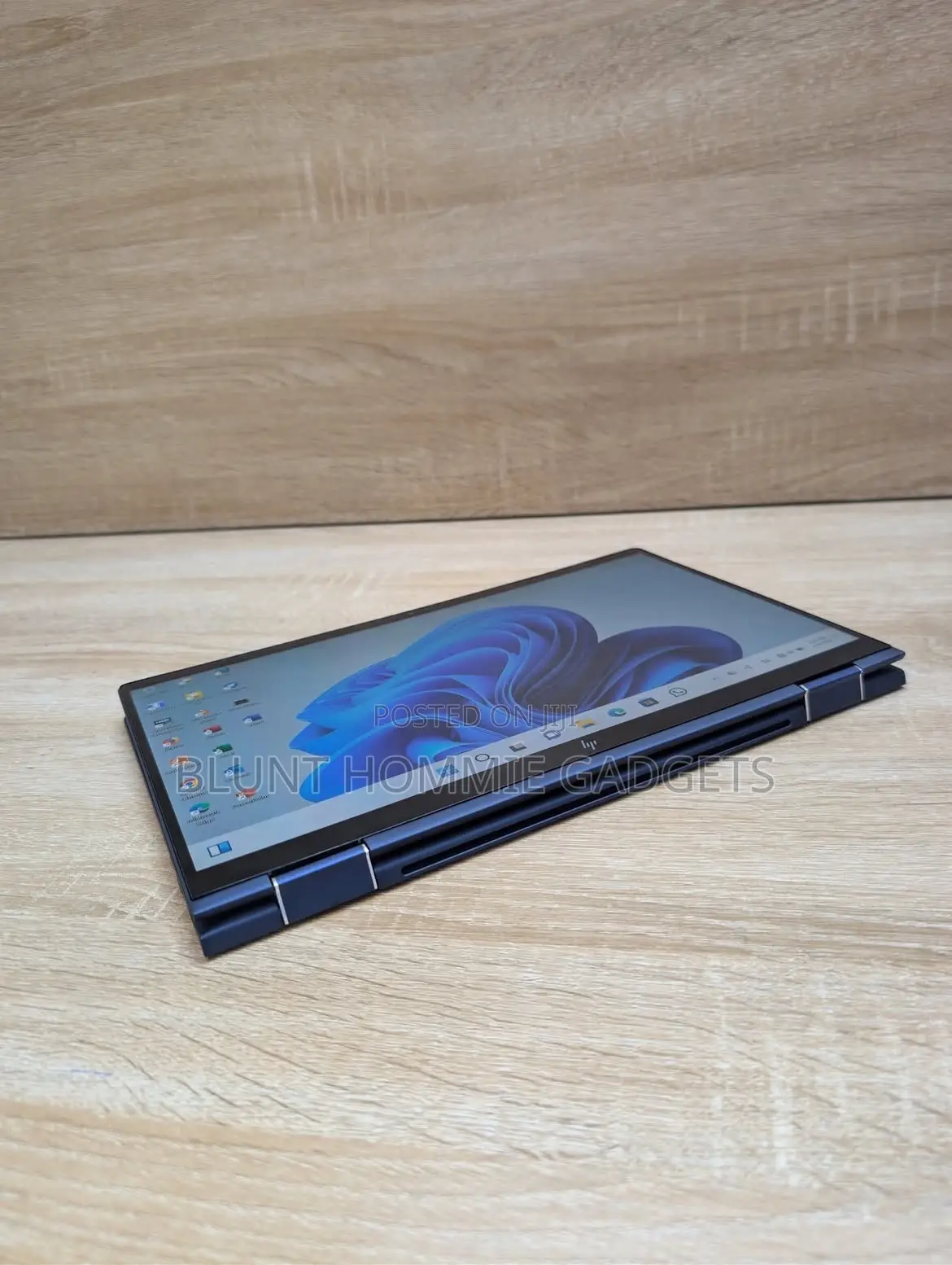 New Laptop HP Elite Dragonfly G2 16GB Intel Core i7 SSD 256GB