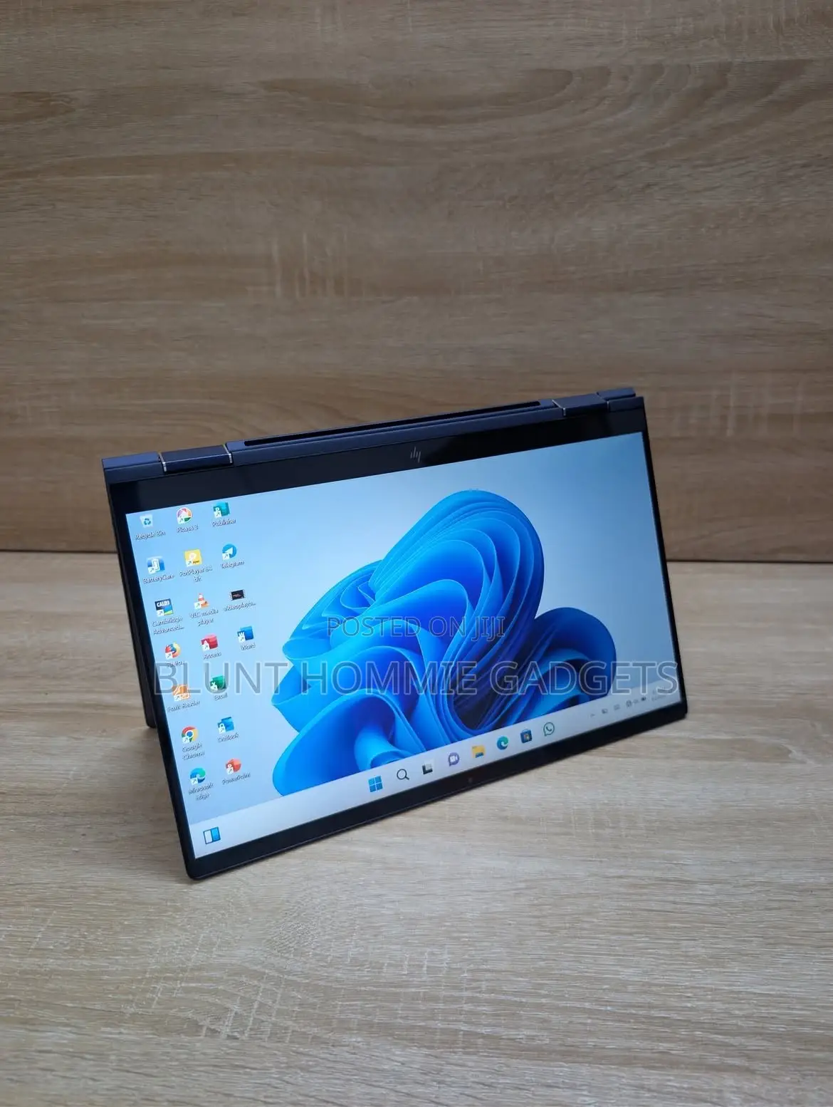 New Laptop HP Elite Dragonfly G2 16GB Intel Core i7 SSD 256GB