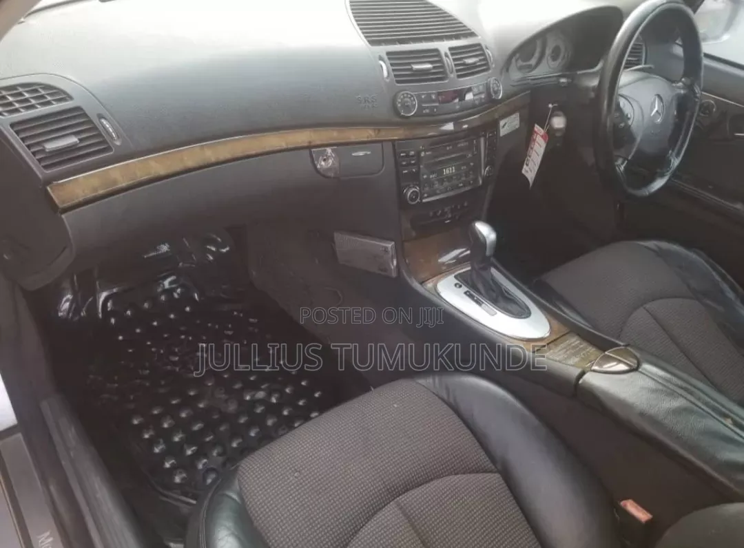 Mercedes-Benz E320 2003 Silver