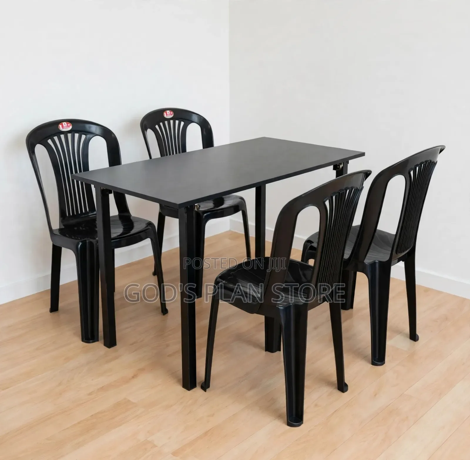 Aset of Wooden Foldable Table and Chairs Dining Table and Chairs