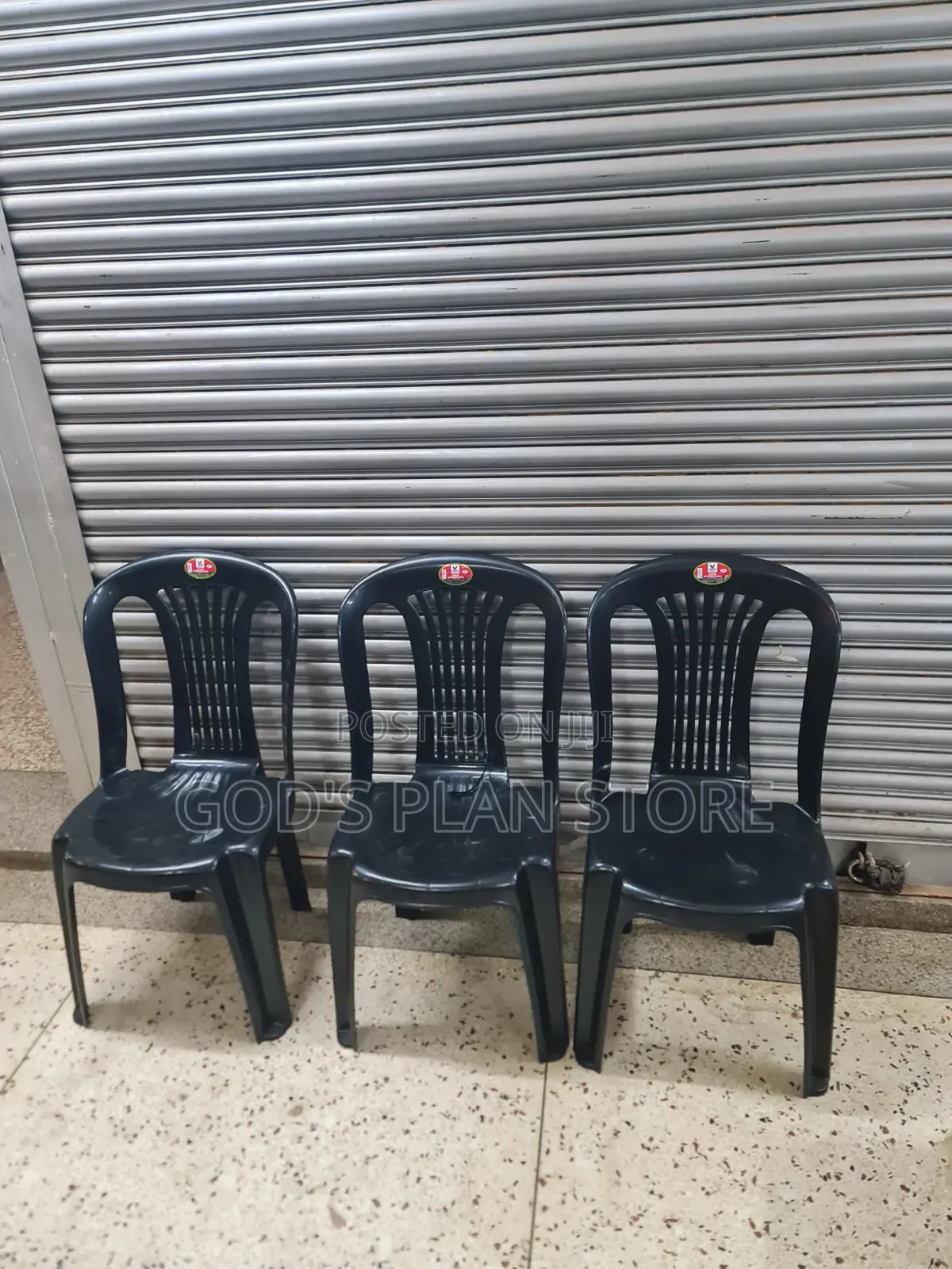 Minimalist Weatherproof Synthetic Bat Plastic Chairs Plastic Chairs