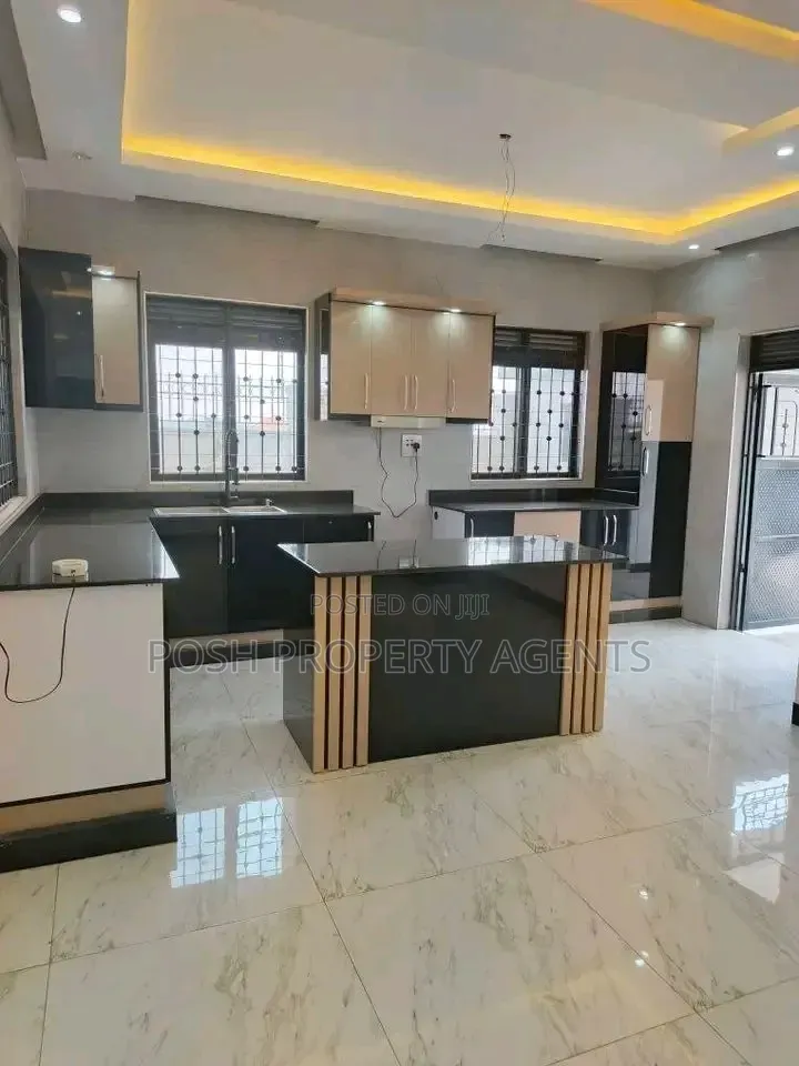 5bdrm Duplex in Munyonyo, Central Division for rent