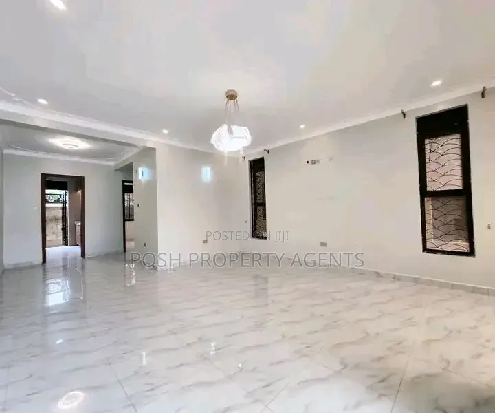 5bdrm Duplex in Munyonyo, Central Division for rent