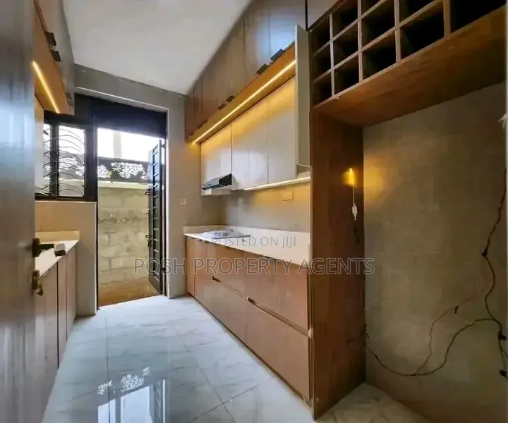 5bdrm Duplex in Munyonyo, Central Division for rent