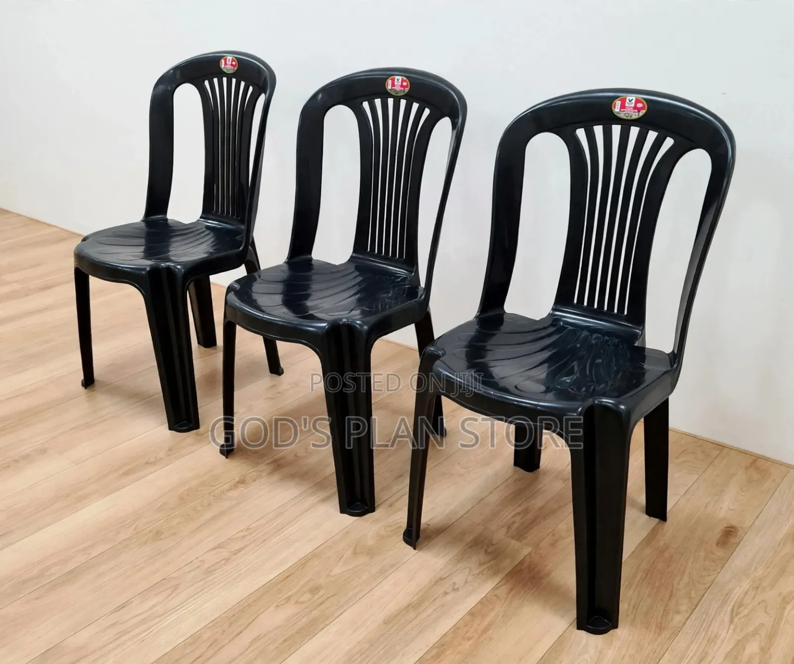 M 960 Plastic Side Chair Plastic Chair Black
