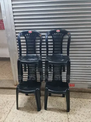 M 960 Plastic Side Chair Plastic Chair Black