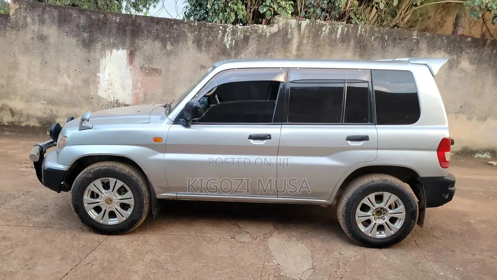 Mitsubishi Pajero IO 2004 Gray