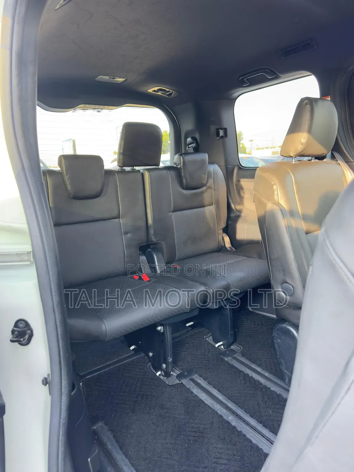 Toyota Noah 2017 White