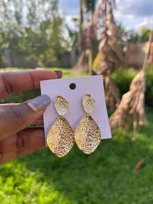 Golden Ripple Earrings for Ladies