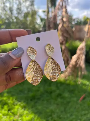 Golden Ripple Earrings for Ladies