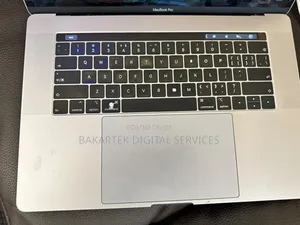 Laptop Apple MacBook Pro 2018 16GB Intel Core i7 SSD 512GB
