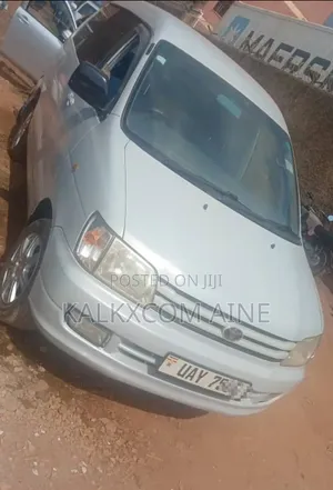 Toyota Noah 2001 White