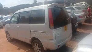 Toyota Noah 2001 White