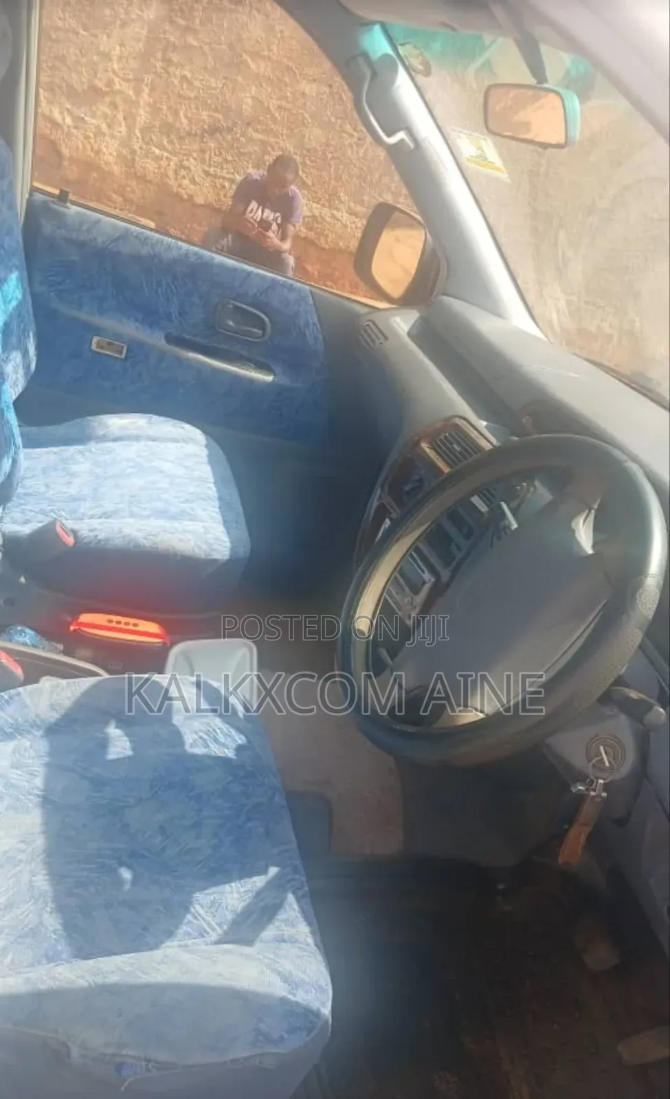 Toyota Noah 2001 White