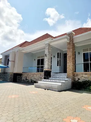 4bdrm Bungalow in Ssisa for sale