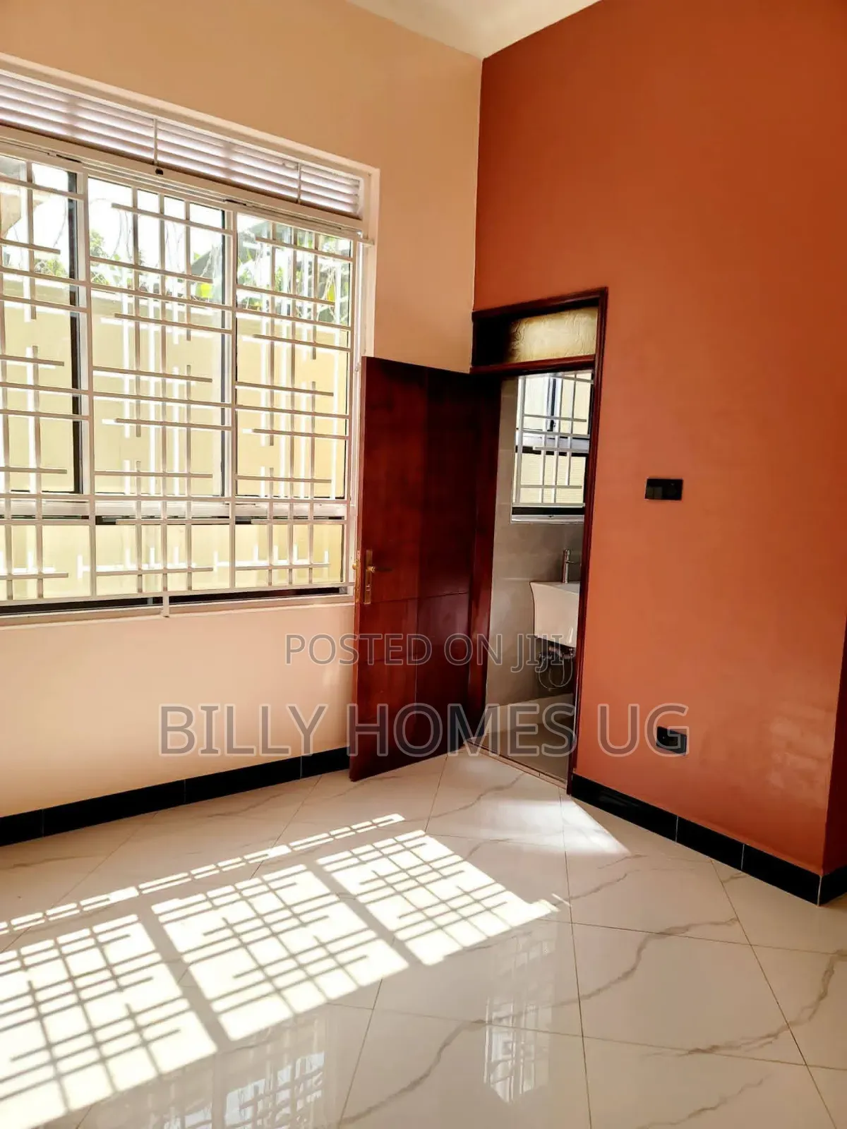 4bdrm Bungalow in Ssisa for sale