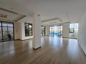 5bdrm Mansion in Ssisa for sale