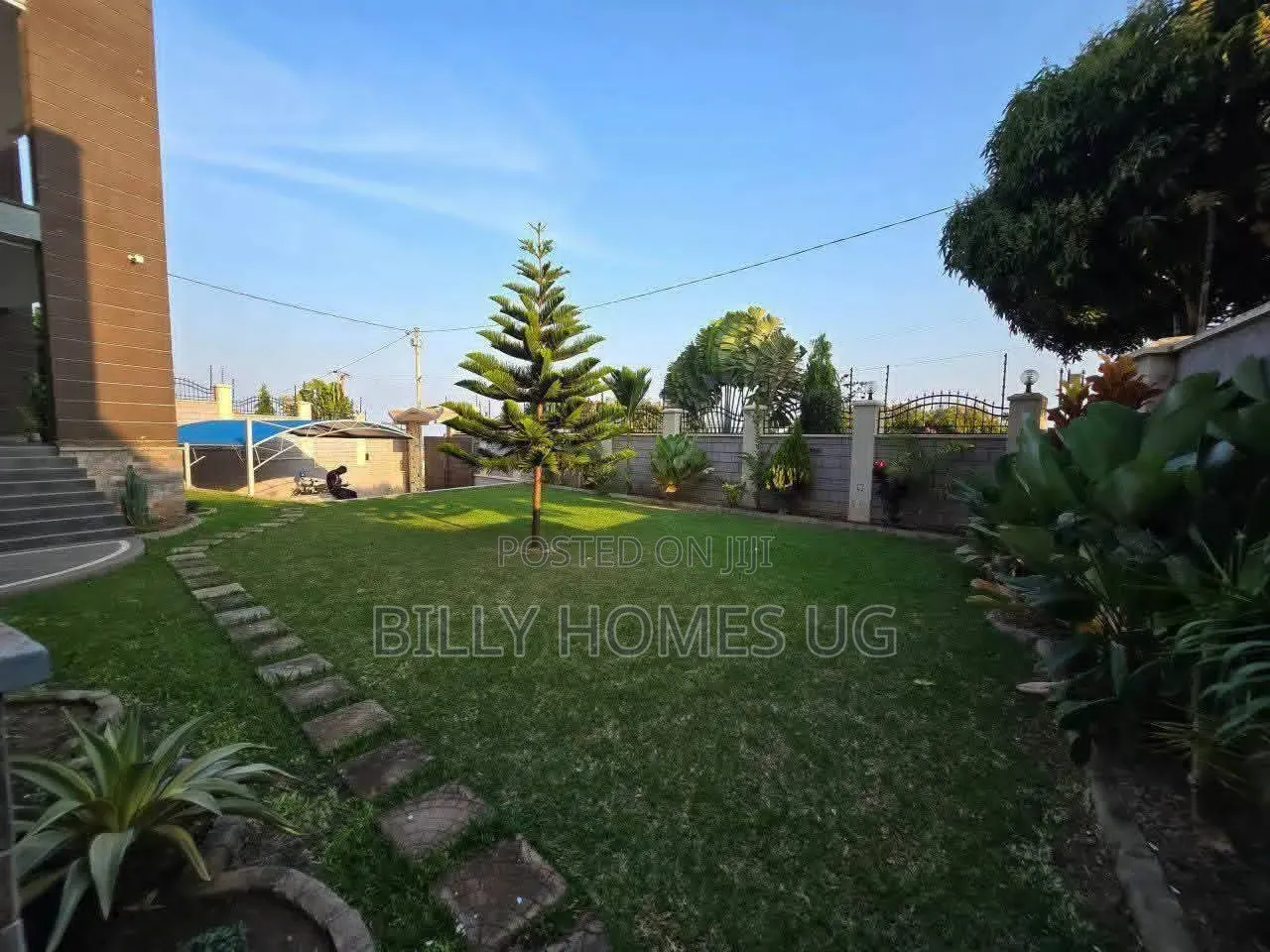 5bdrm Mansion in Ssisa for sale