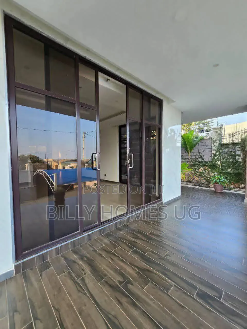 5bdrm Mansion in Ssisa for sale