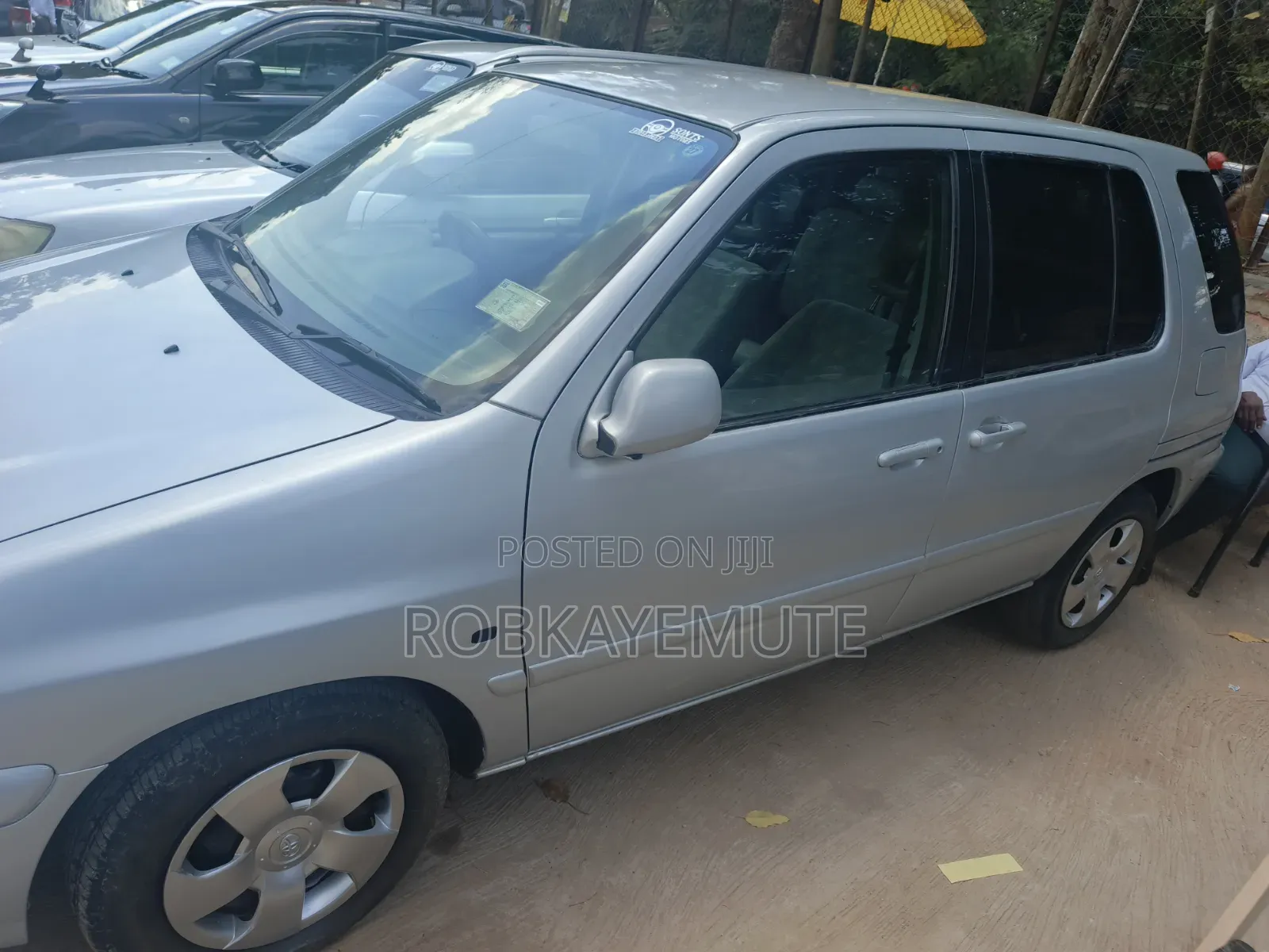 Toyota Raum 1999 Silver