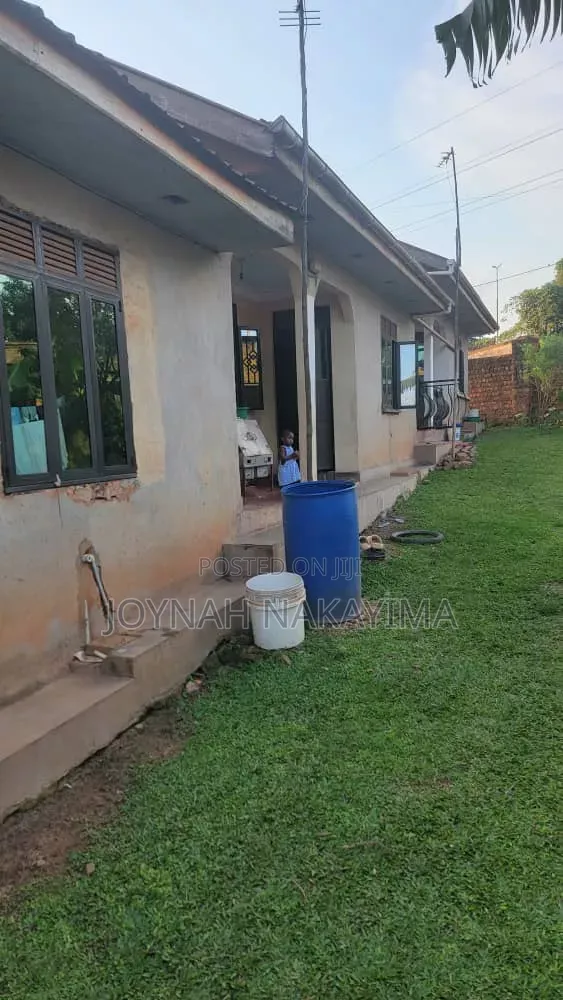2bdrm House in Kigunga Estate, Goma for sale
