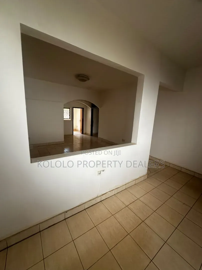 5bdrm Bungalow in Naguru, Central Division for sale