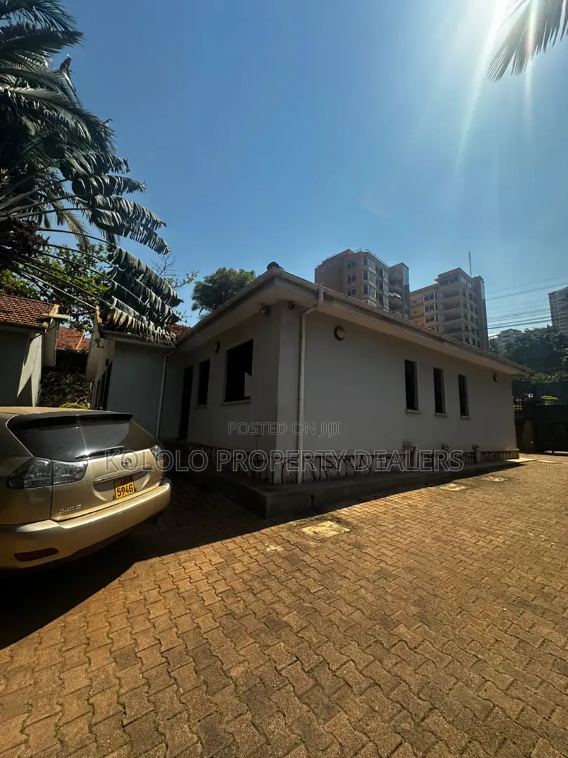 5bdrm Bungalow in Naguru, Central Division for sale